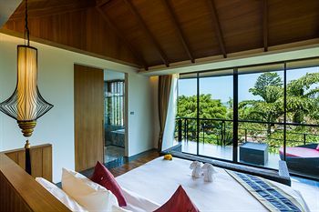 Hotel Chalong Chalet Resort & Spa