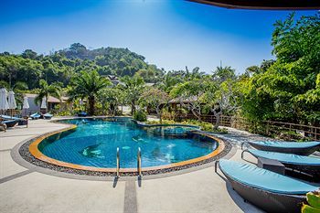 Hotel Chalong Chalet Resort & Spa