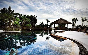 Hotel Chalong Chalet Resort & Spa