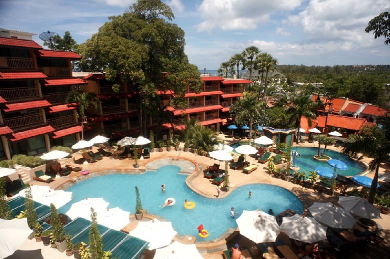 Hotel Chanalai Flora Resort