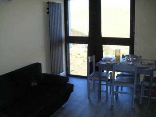 Mountain View Apartment