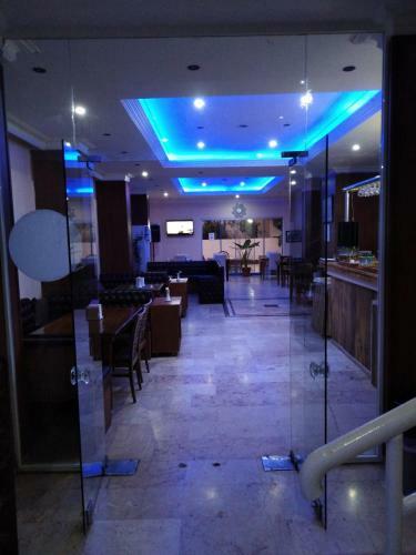 Glaros Hotel