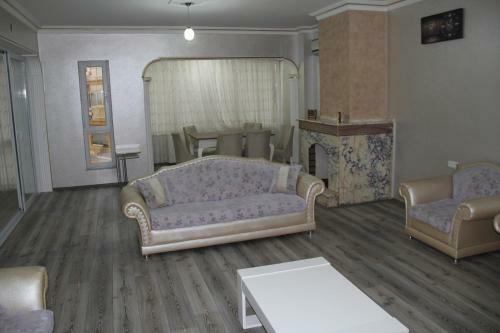 Abbasi Apart-1