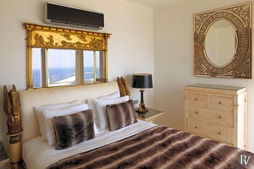 Kalkan Villa Sleeps 8 Pool Air Con Wifi