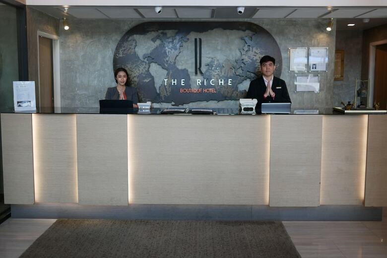 Hotel The Riche Boutique