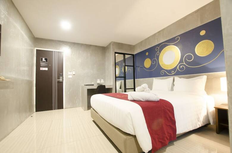Hotel The Riche Boutique