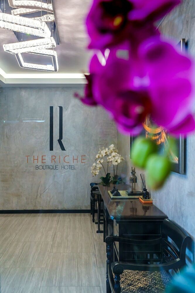 Hotel The Riche Boutique