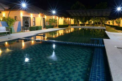Hotel Green Adamas Resort Chumphon