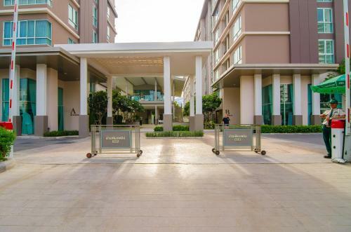 Apartamento Baan Peang Ploen