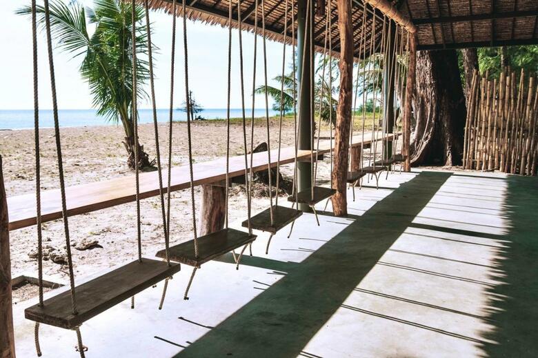 Hotel Aana Resort & Spa
