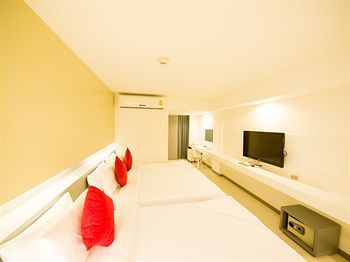 Myhotel Cmyk @ratchada