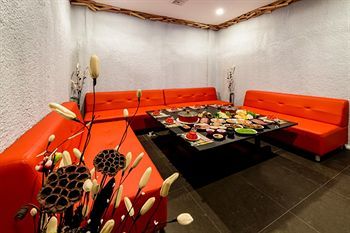 Nara Grandeur Hotel Patong