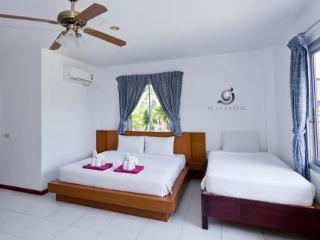 Hotel The Kata Orient House