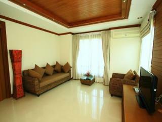 Hotel The Chalet Phuket Resort