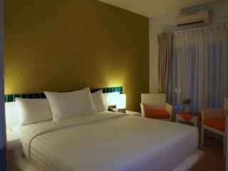 Hotel The Chalet Phuket Resort