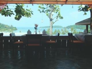 Hotel The Chalet Phuket Resort