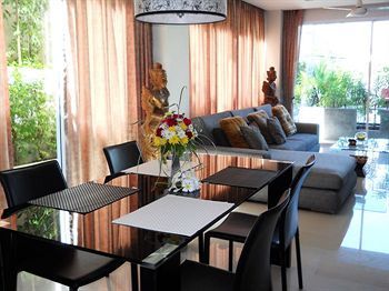 Aparthotel Baan Karon View Apartment