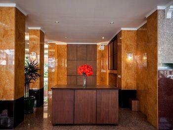Tara Lake Airport Hotel