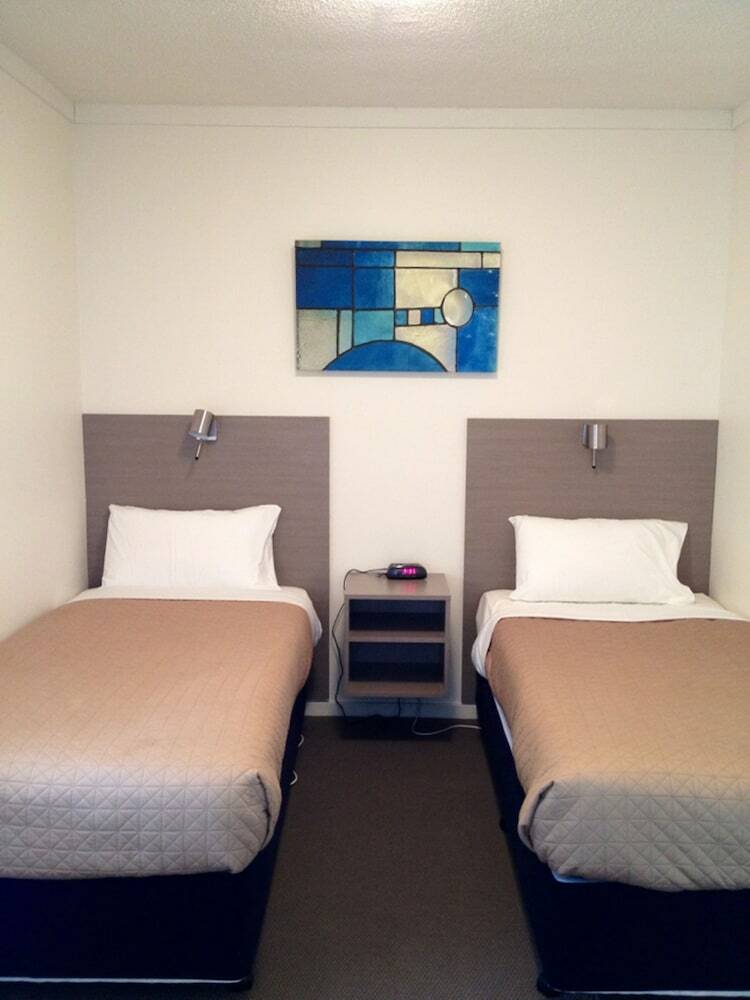 Aparthotel Adina Place Motel Apartments