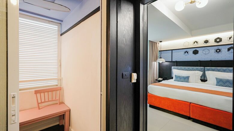 Hotel Sugar Marina Resort - Art - Karon Beach