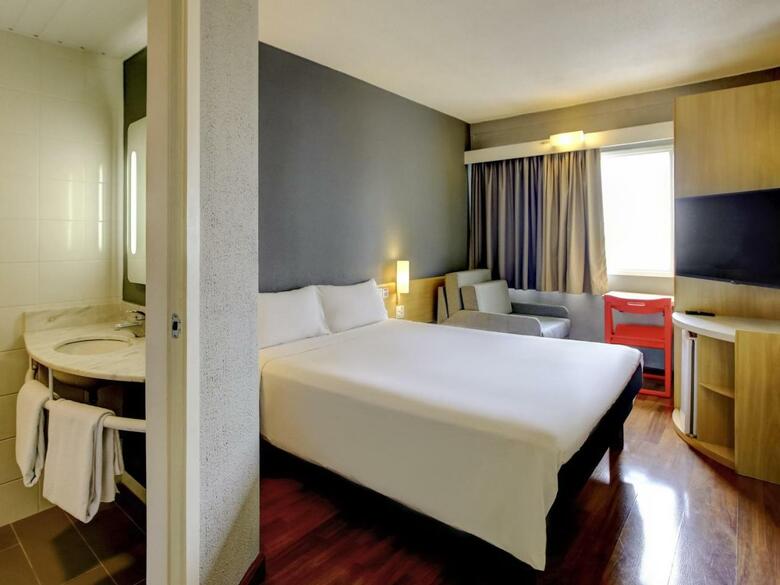 Hotel Ibis Tambore