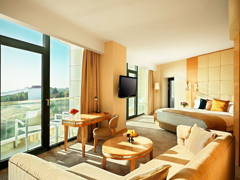 Jumeirah Bilgah Beach Hotel