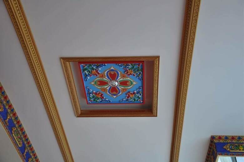 Overseas Tibetan Hotel