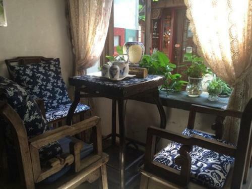 Canal Town Girl's Home