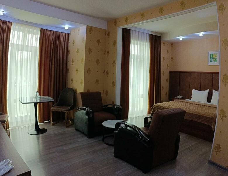 Aef Hotel