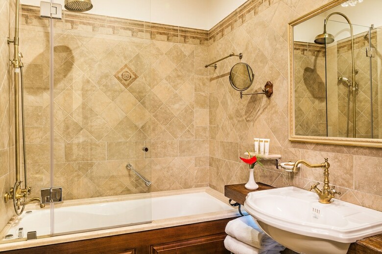 Frederic Koklen Boutique Hotel