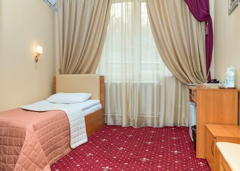 Lermontovskiy Hotel
