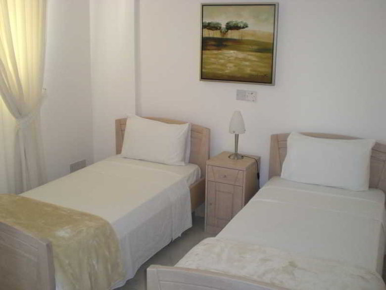 St Nicolas Apartments