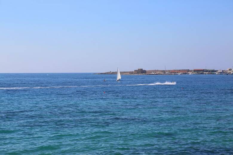 Amphora Hotel & Suites