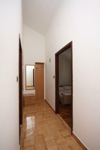 Apartments By The Sea Jezera (murter) - 5123