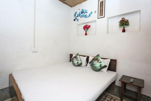 Spot On 43140 Classic Homestay