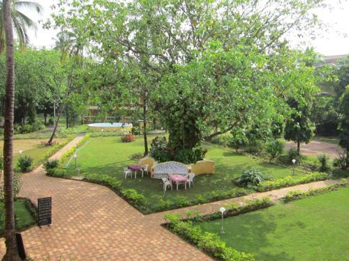 Hotel Carina Beach Resort