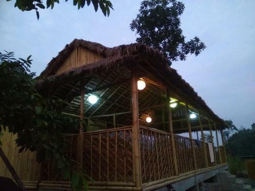 Hotel Bamboo Resort And Atv Park