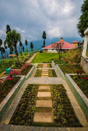 Hotel Chamong Chiabari - Mountain Retreat & Spa
