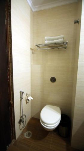 Hotel Rousha Inn