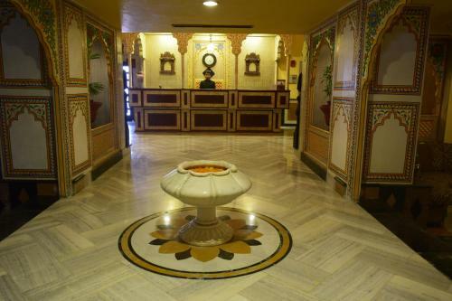 Hotel Fort Chandragupt Jaipur