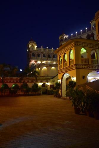 Hotel Fort Chandragupt Jaipur