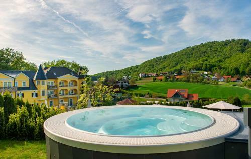 Schl�ssl Hotel Kindl
