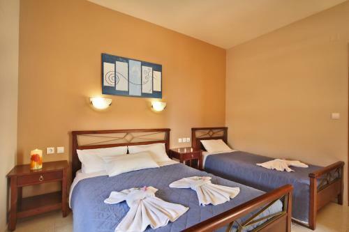 Nikos Apartments