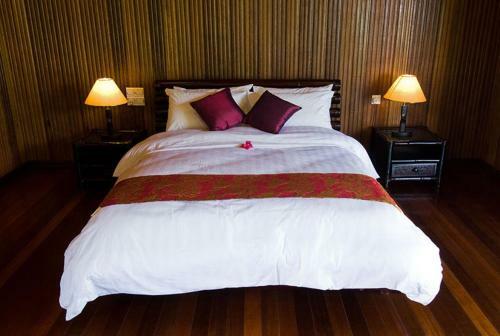 Hotel Pom Pom Island Resort
