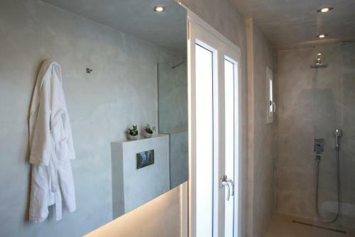 Hostal May Seven Suites - Adults Only