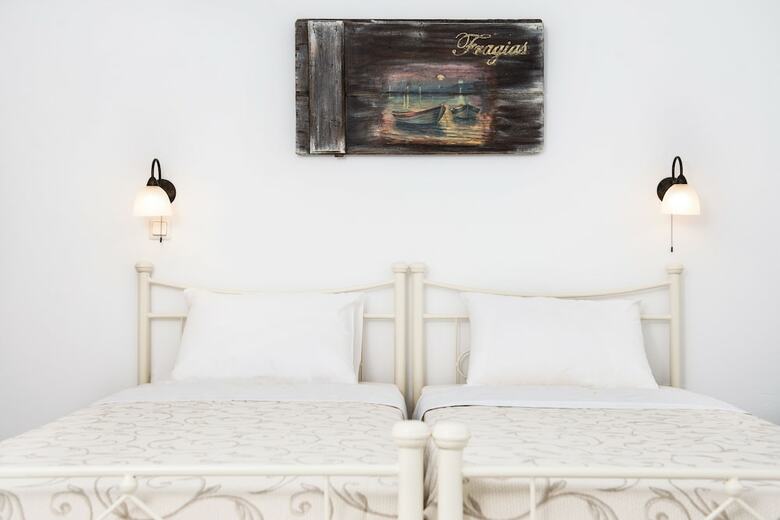 Fragias Studios & Apartments