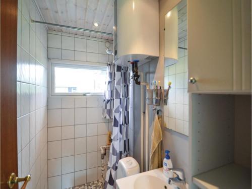 Three-bedroom Holiday Home In Vaggerlose