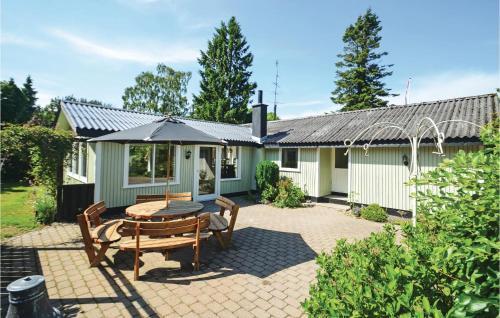 Four-bedroom Holiday Home In Vaggerlose