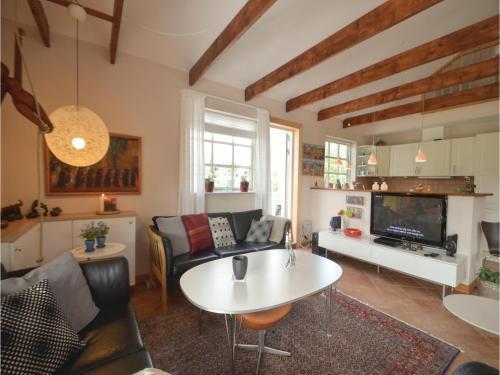 Two-bedroom Holiday Home In Vaggerlose