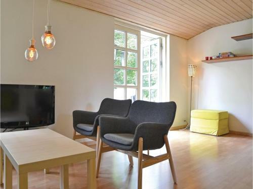 Two-bedroom Holiday Home In Frederiksvark